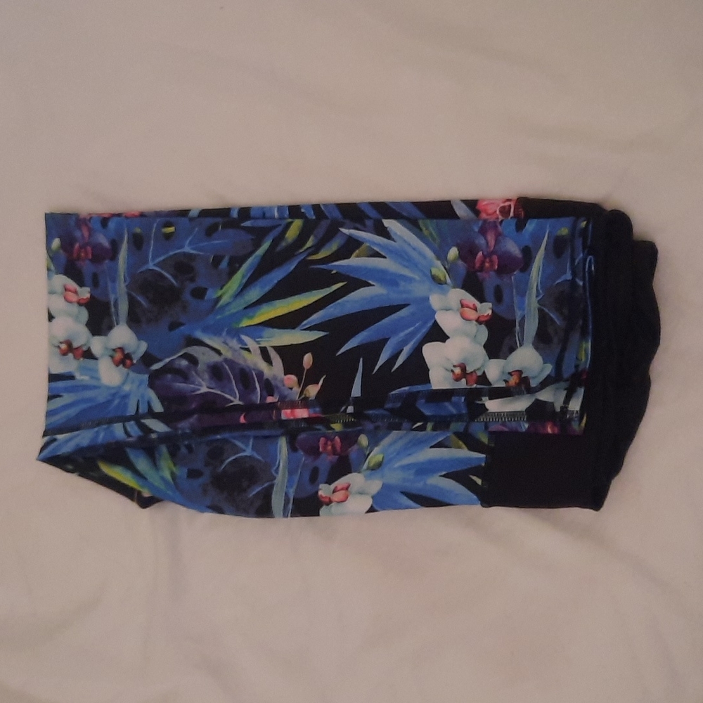 Blue and black floral leggings - Picture 2 of 4